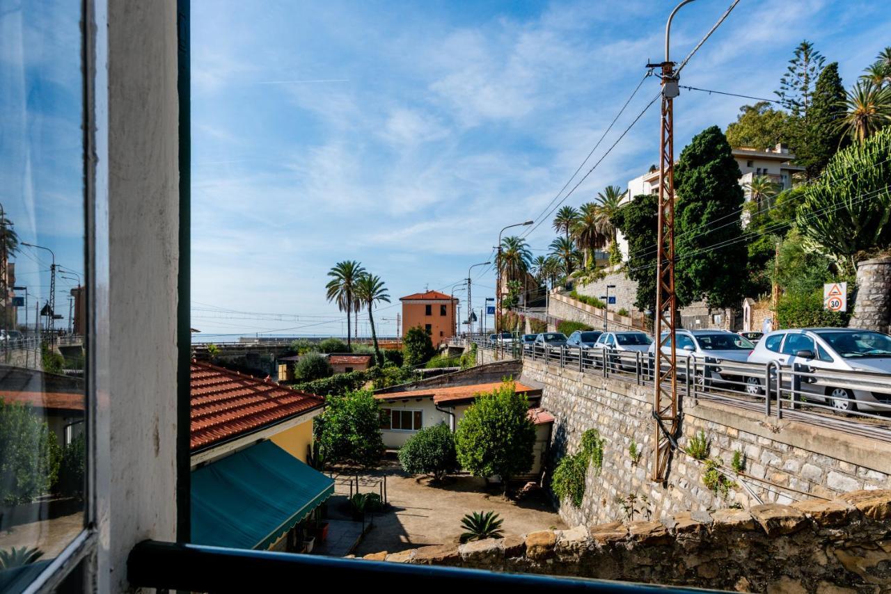 New Fishermans House Seaside, Air Conditioning & Wi-Fi Bordighera Buitenkant foto